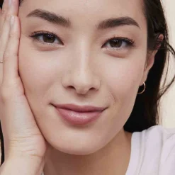 Clarins - Skin Illusion Full Coverage Haute Couvrance Teint Mat Lumineux longue Tenue & Hydratation 30 ml