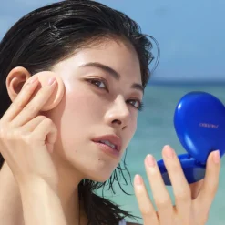 Shiseido - Fond de Teint Compact Protecteur UV SPF30 Recharge - Medium Ivory